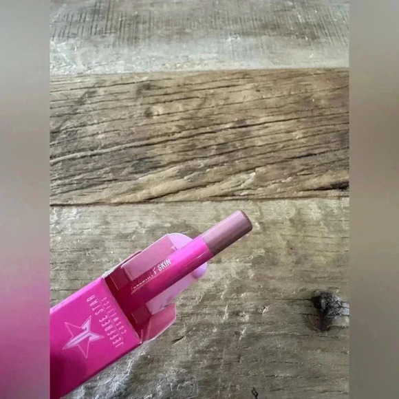 NEW IN BOX Jeffree Star Velour Lip Liner ~ Celebrity Skin~ Nude - Picture 6 of 8